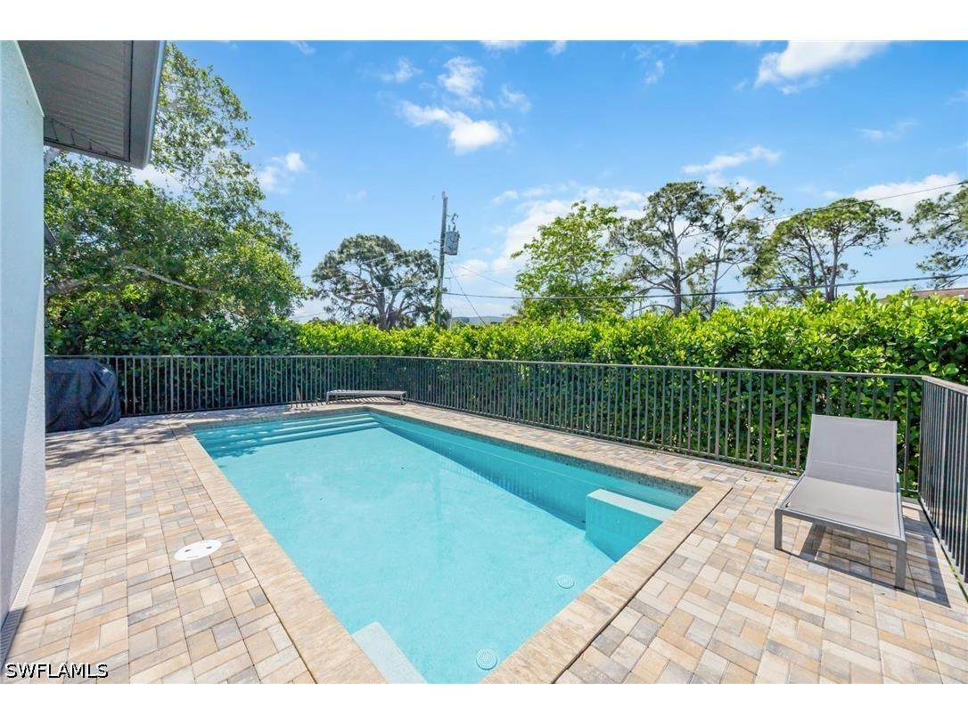 3552 Hibiscus Avenue Naples FL 34104 226017641 image23