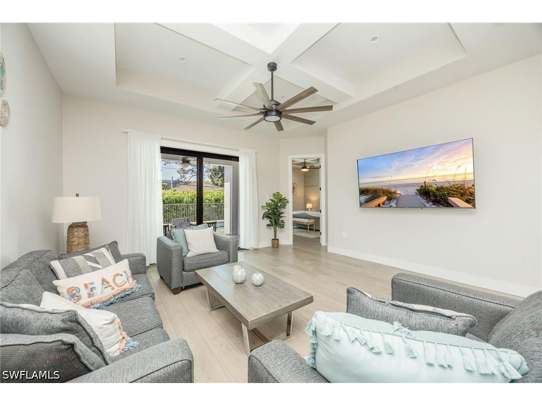 3552 Hibiscus Avenue Naples FL 34104 226017641 image3