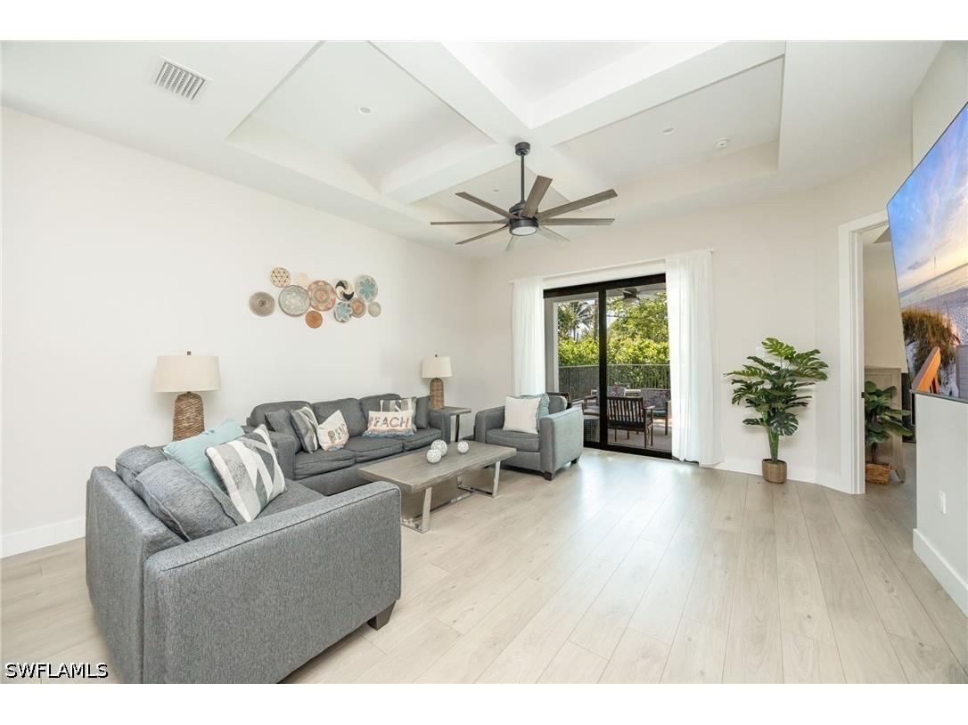3552 Hibiscus Avenue Naples FL 34104 226017641 image5