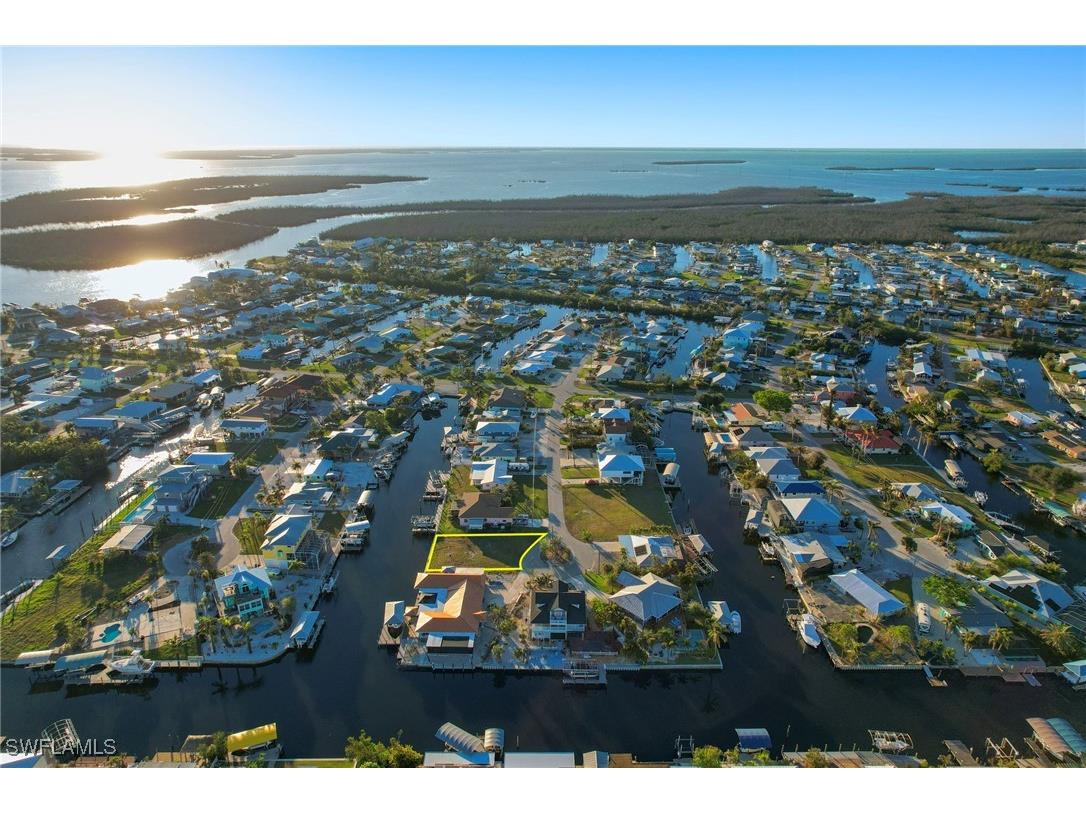 3553 Ruby Avenue Saint James City FL 33956 224096147 image1