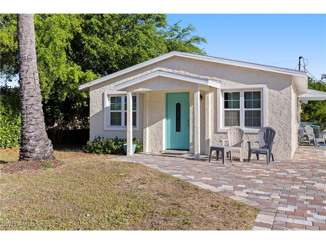 3553 Thomasson Drive Naples FL 34112 225024990 image1