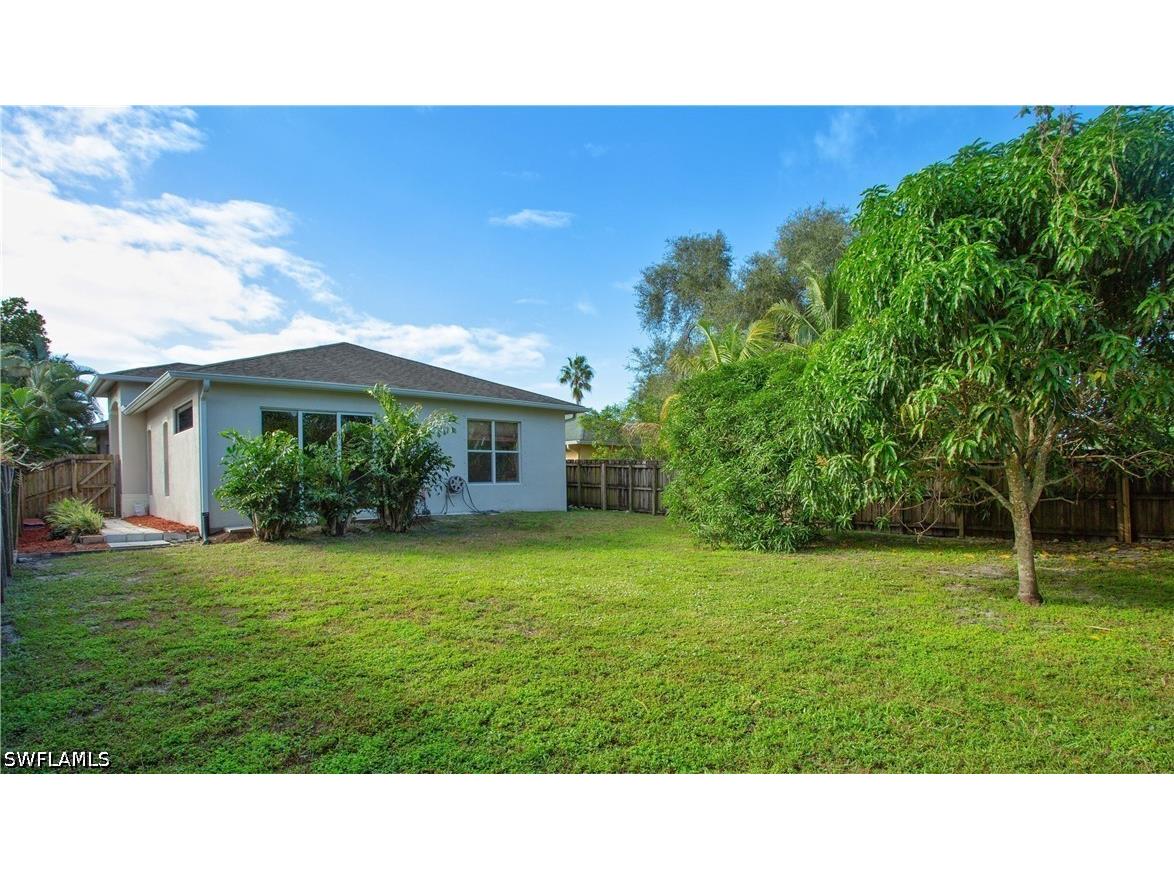 3555 Poinsettia Avenue Naples FL 34104 226023012 image37