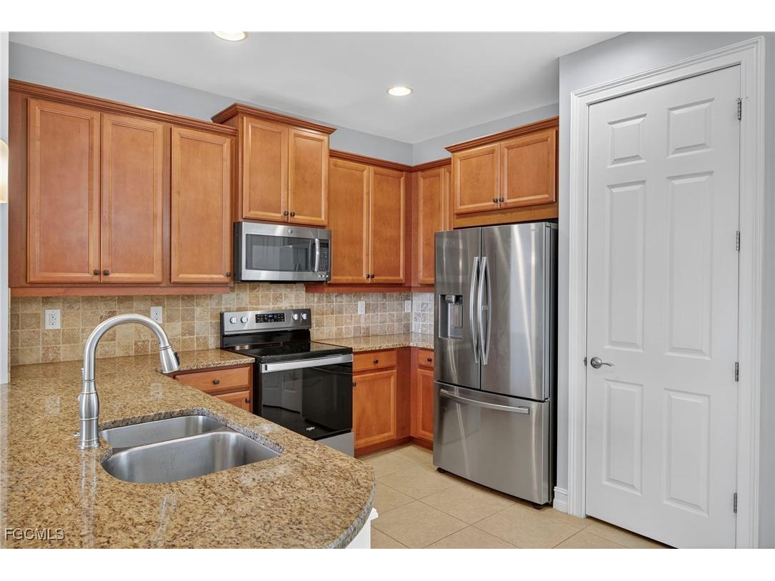 3556 Brittons Court Fort Myers FL 33916 2025011230 image8