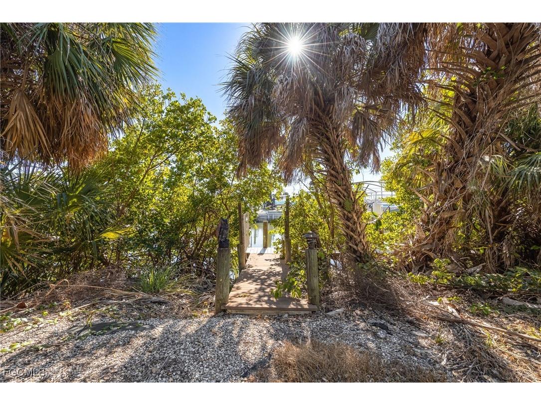 3557 Sea Holly Lane Saint James City FL 33956 2026005309 image42