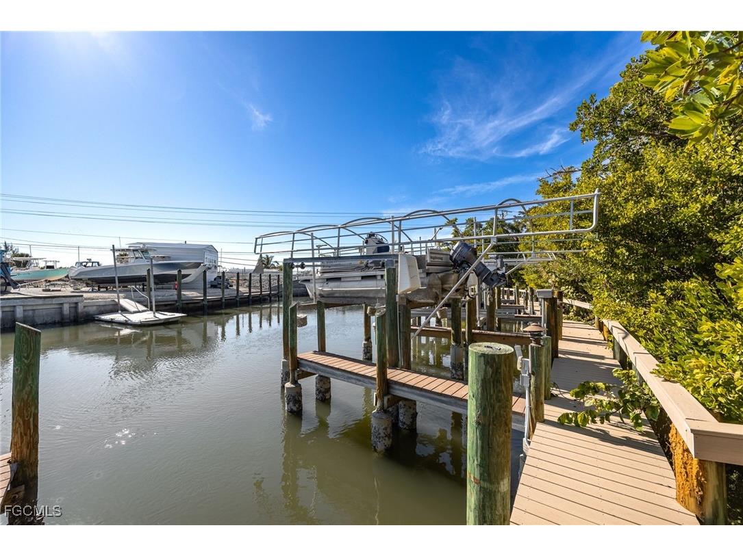 3557 Sea Holly Lane Saint James City FL 33956 2026005309 image43