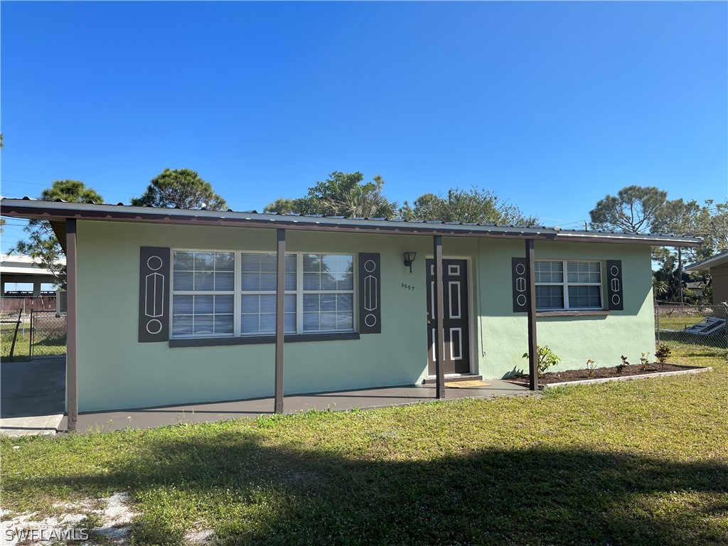 3557 Spruce Lane Fort Myers FL 33901 223012377 image1