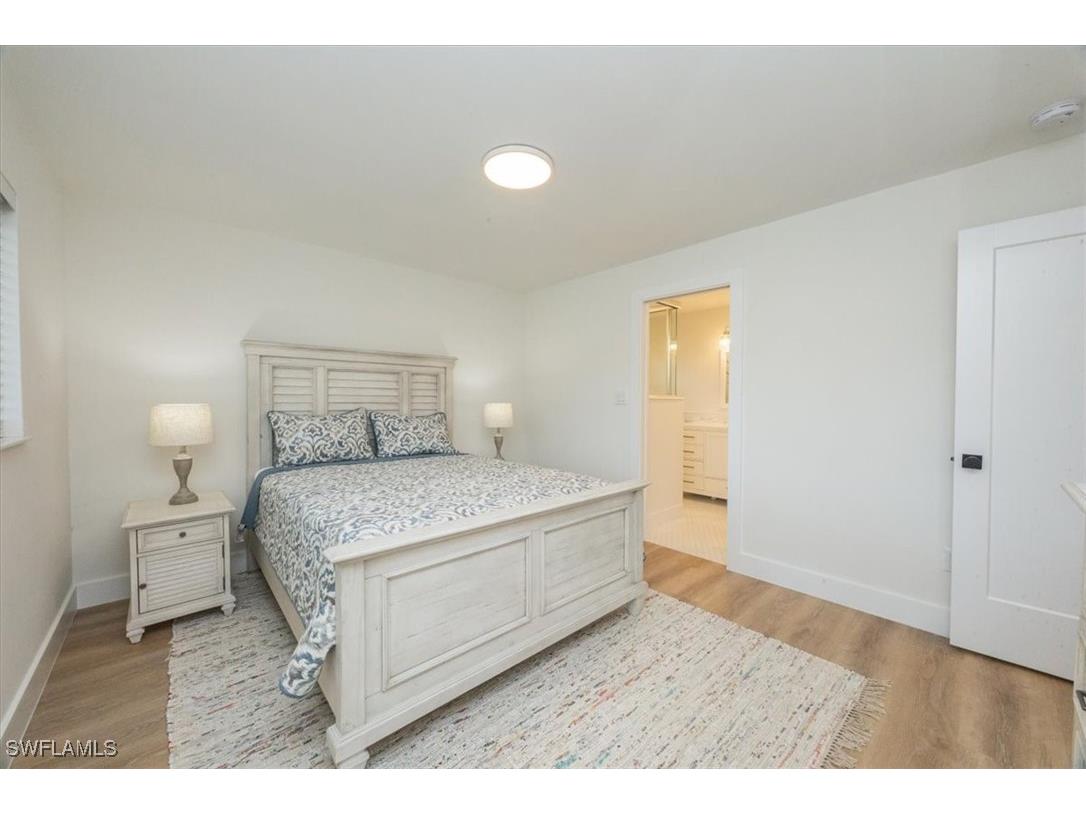 3560 Corana Way Naples FL 34105 225077366 image13