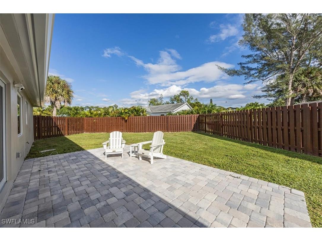 3560 Corana Way Naples FL 34105 225077366 image21