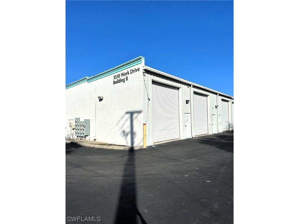 3560 Work Drive #1 & 2 Fort Myers FL 33916 224001250 image1