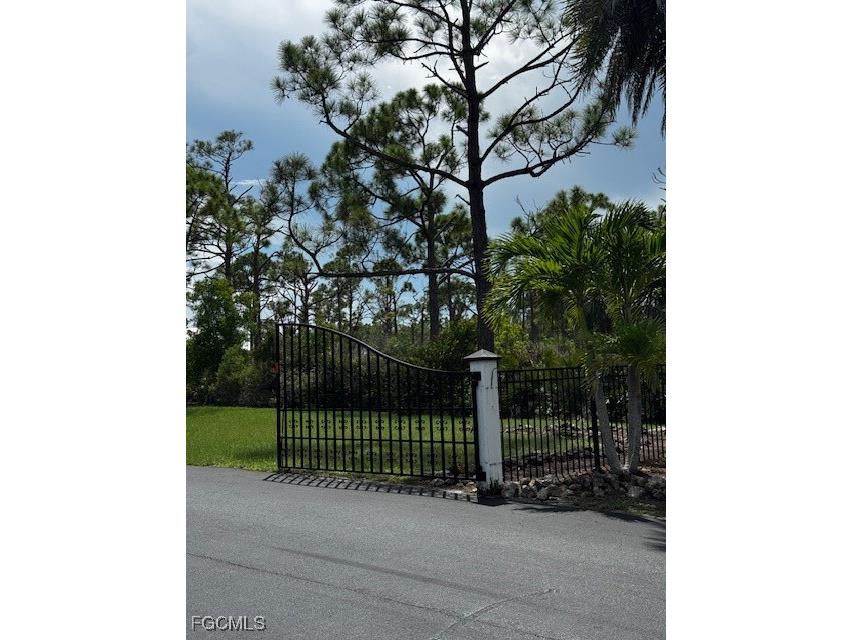 3561 Pink Ibis Drive Saint James City FL 33956 2025010854 image3