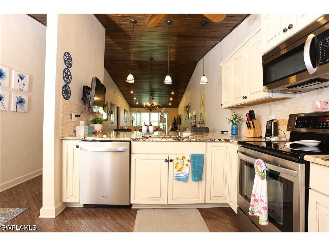 3563 Antarctic Circle #2102 Naples FL 34112 226017918 image8