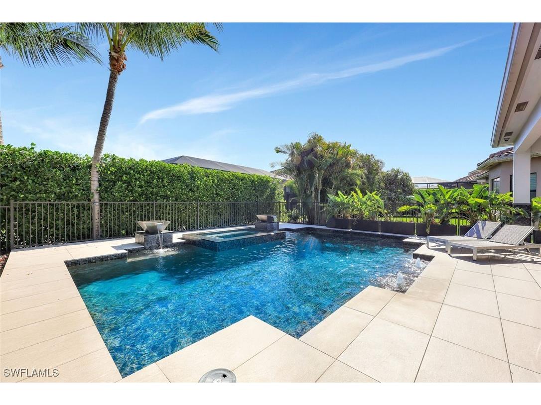 3565 Beaufort Court Naples FL 34119 226004224 image17