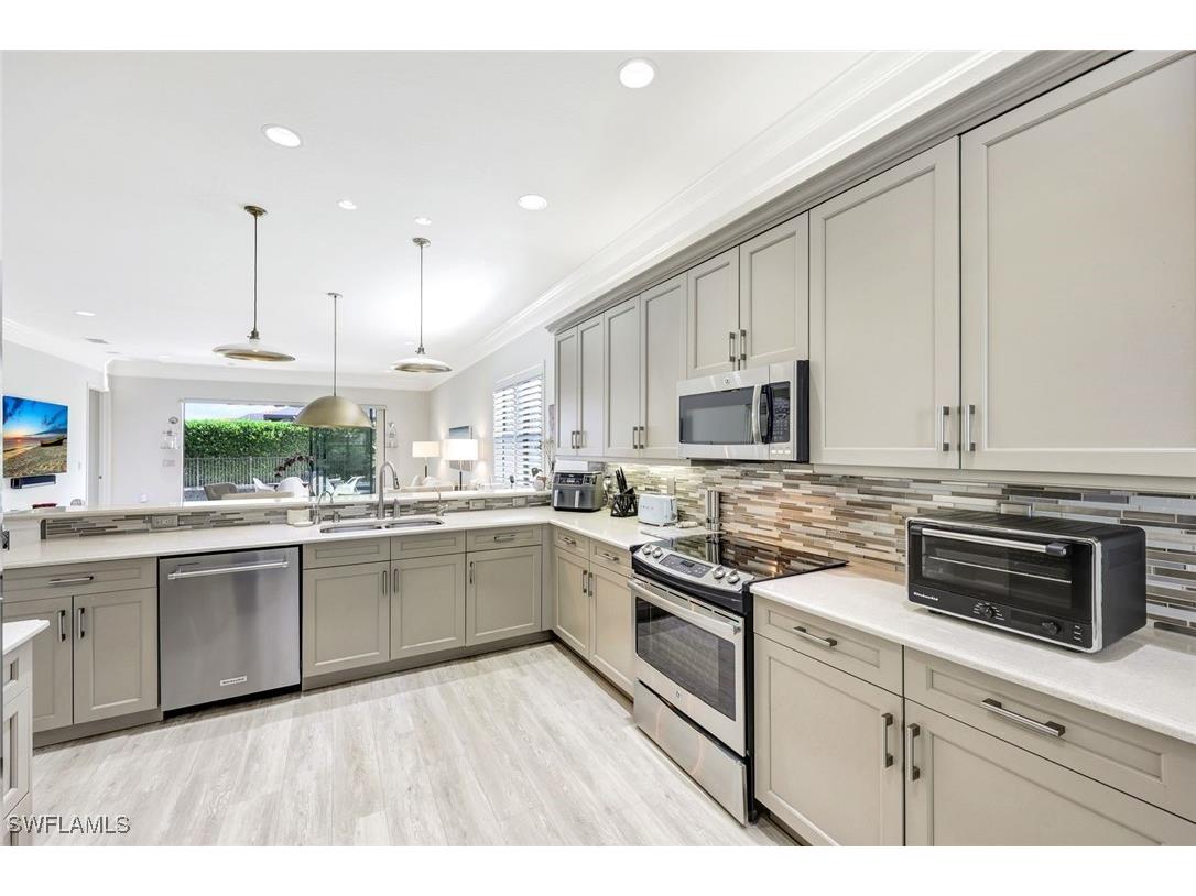 3565 Beaufort Court Naples FL 34119 226004224 image8