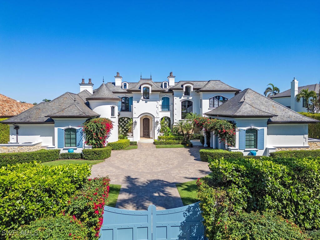 3565 Fort Charles Drive Naples FL 34102 225030769 image1