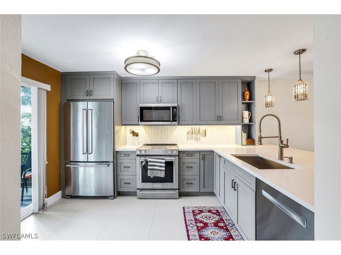 3569 Antarctic Circle #2105 Naples FL 34112 226011021 image7