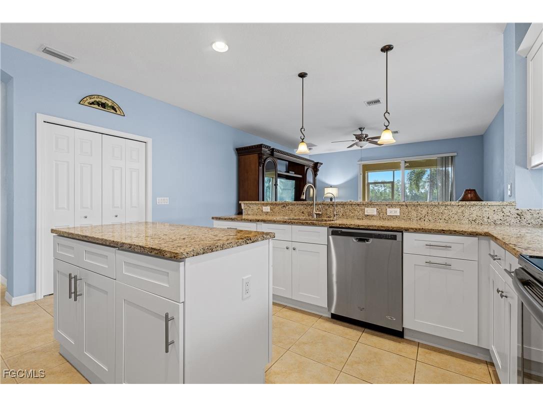 3569 Malagrotta Circle Cape Coral FL 33909 2025017864 image10