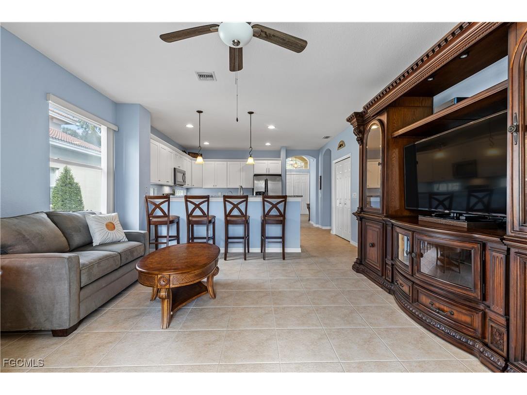 3569 Malagrotta Circle Cape Coral FL 33909 2025017864 image16