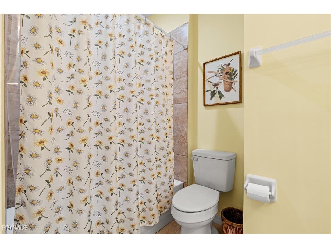 3569 Malagrotta Circle Cape Coral FL 33909 2025017864 image24