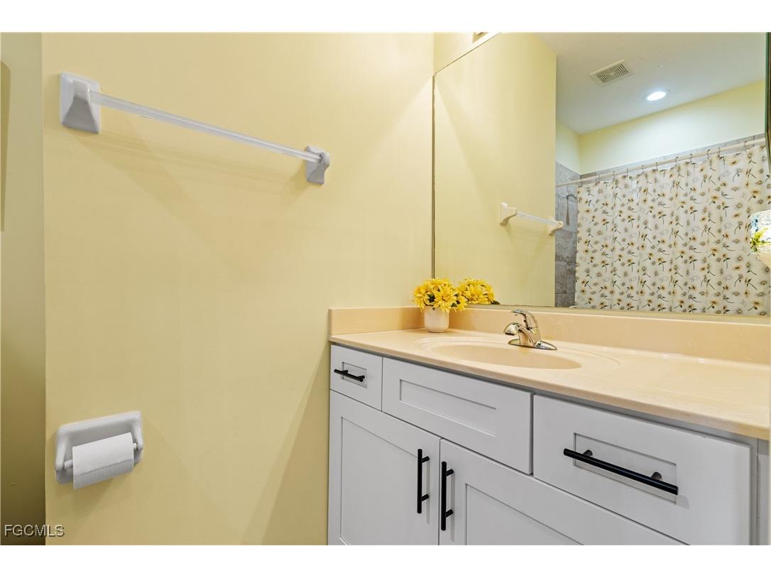 3569 Malagrotta Circle Cape Coral FL 33909 2025017864 image25