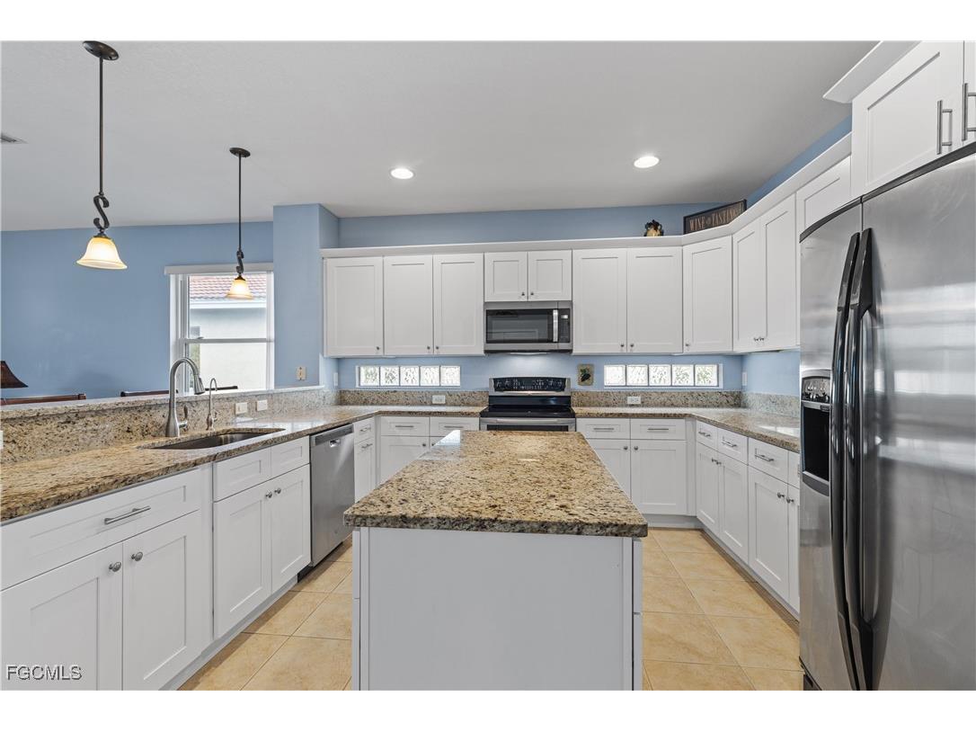 3569 Malagrotta Circle Cape Coral FL 33909 2025017864 image9