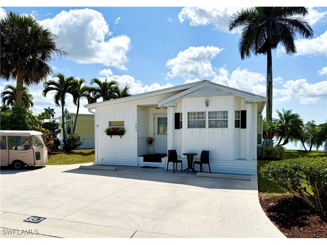 357 Bobcat Run Naples FL 34114 225025662 image1