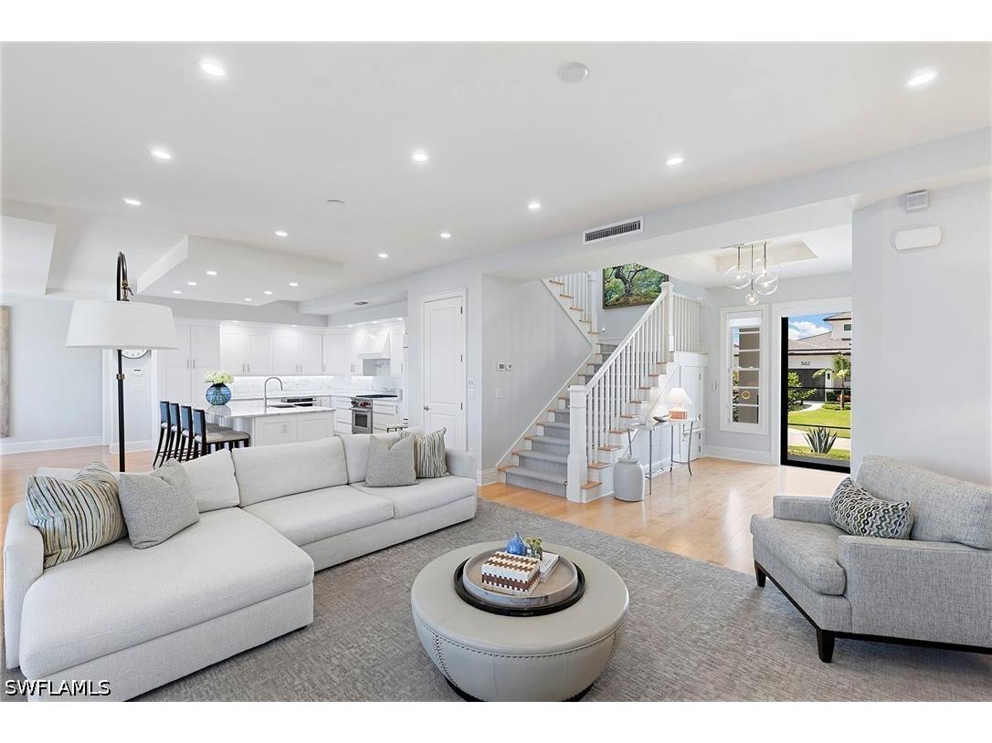 357 Egret Avenue Naples FL 34108 226023758 image5