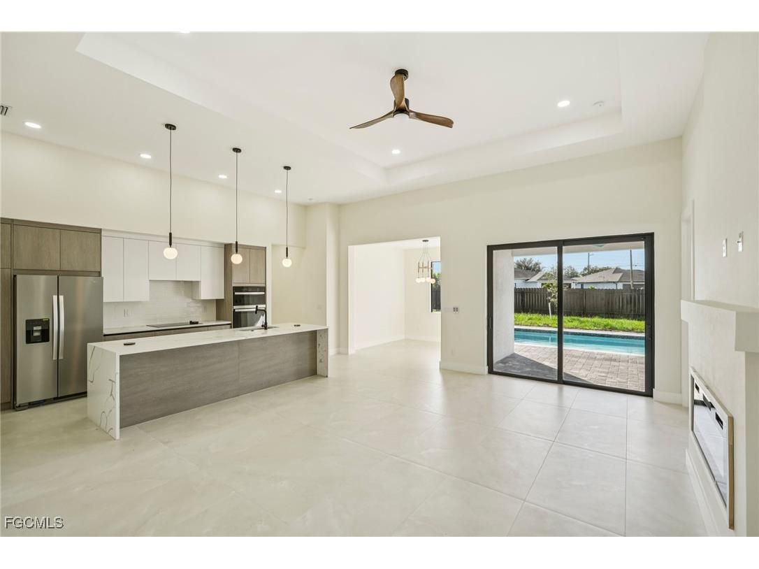 357 El Dorado Boulevard S Cape Coral FL 33991 2025000791 image16