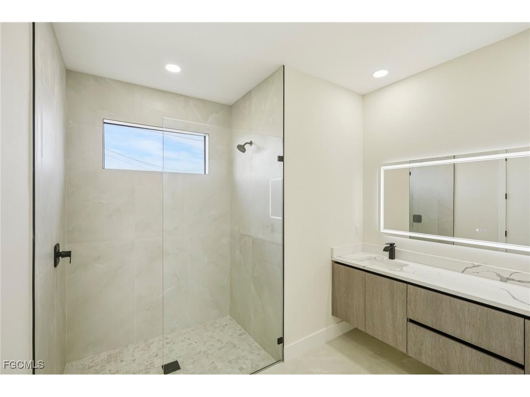 357 El Dorado Boulevard S Cape Coral FL 33991 2025000791 image34