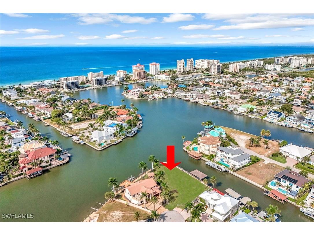 357 Germain Avenue Naples FL 34108 225081122 image1