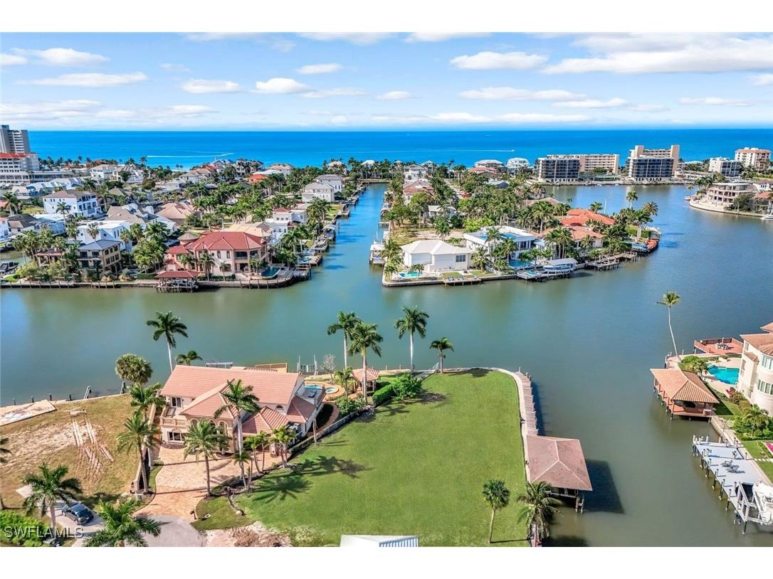 357 Germain Avenue Naples FL 34108 225081122 image10