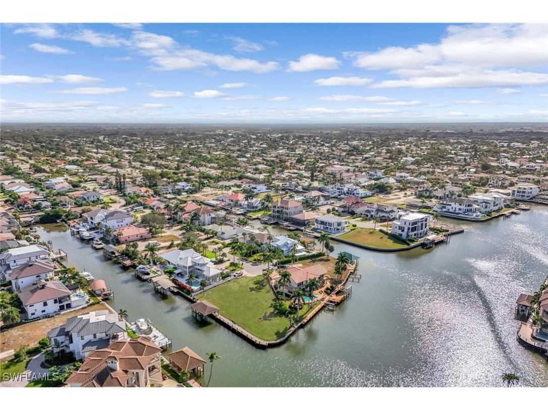 357 Germain Avenue Naples FL 34108 225081122 image7