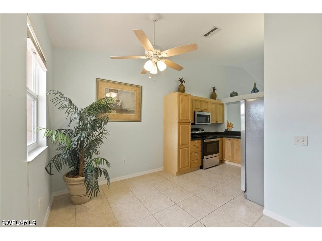 357 Robin Hood Circle #202 Naples FL 34104 226020256 image10