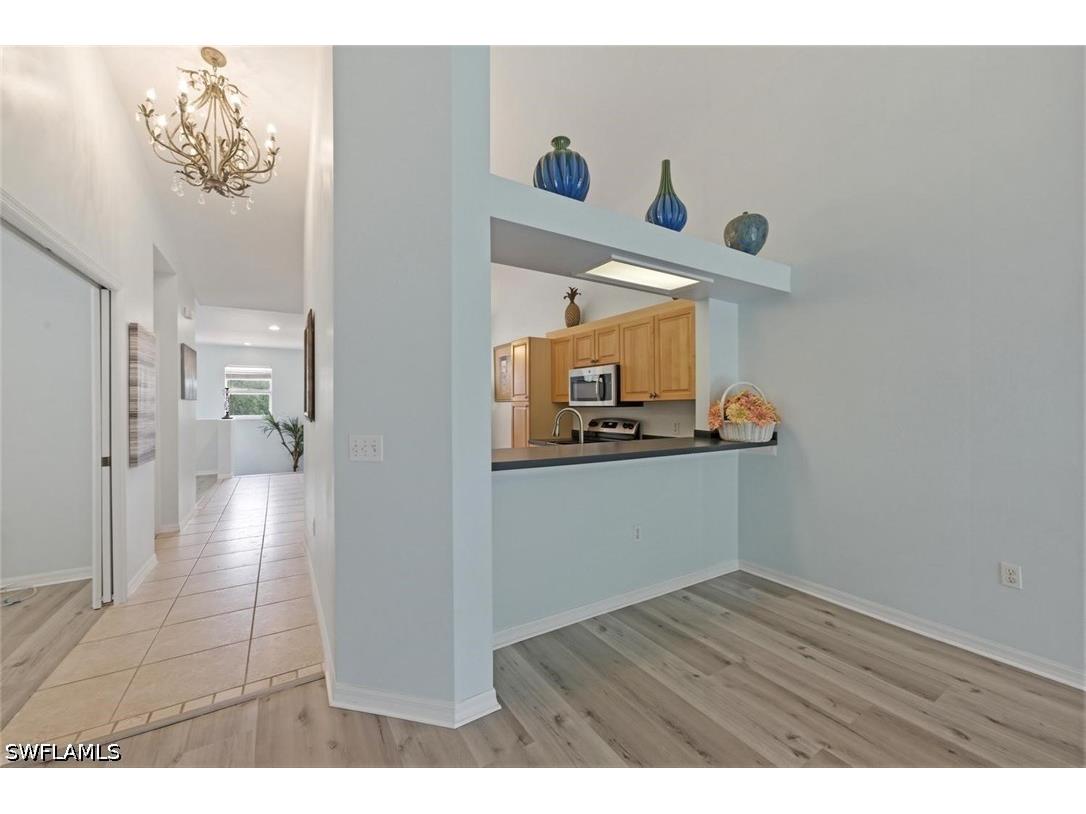 357 Robin Hood Circle #202 Naples FL 34104 226020256 image13
