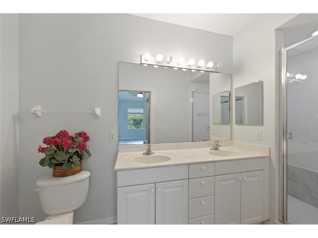 357 Robin Hood Circle #202 Naples FL 34104 226020256 image14