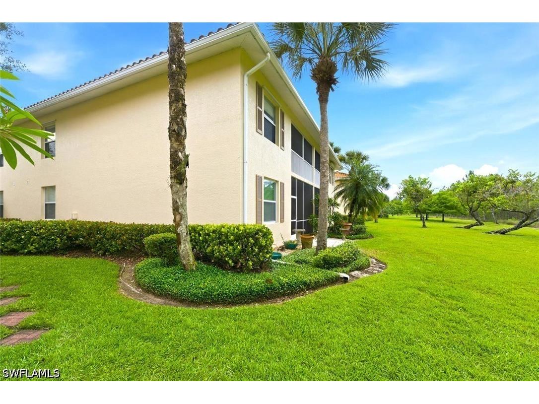 357 Robin Hood Circle #202 Naples FL 34104 226020256 image22