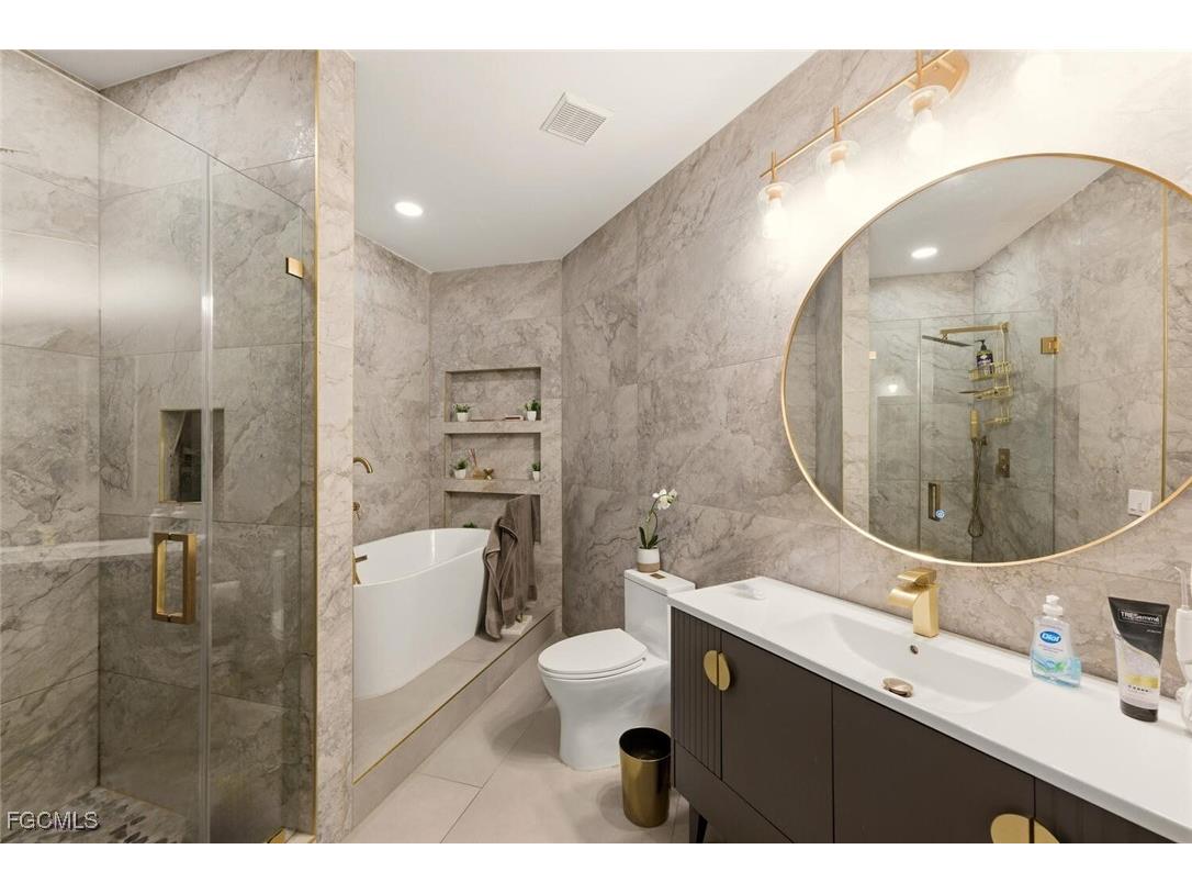 3570 Haldeman Creek Drive #111 Naples FL 34112 2025025436 image18