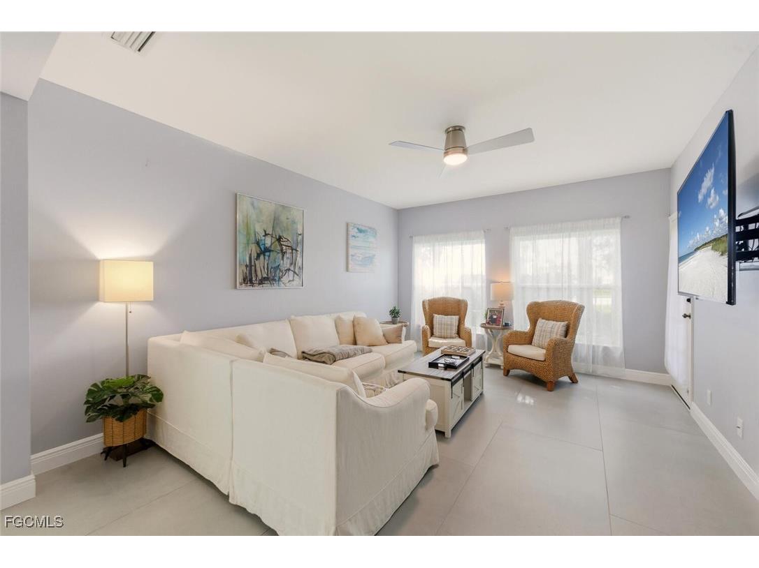 3570 Haldeman Creek Drive #111 Naples FL 34112 2025025436 image4