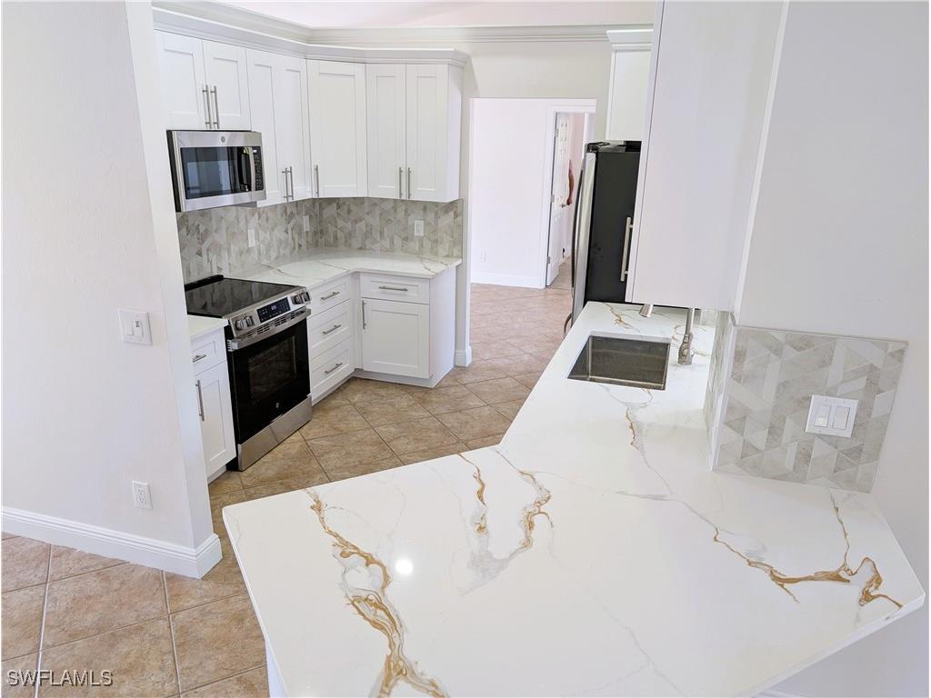 3571 20th Avenue NE Naples FL 34120 225034125 image1