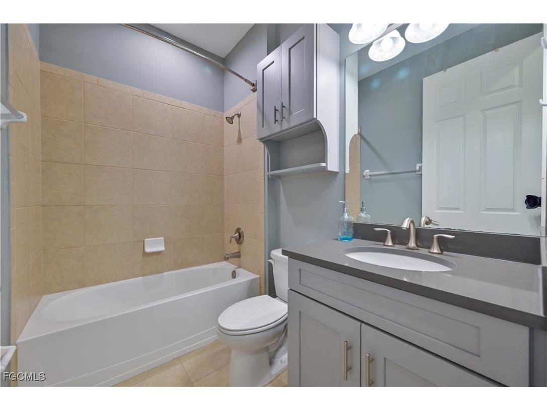 3571 Brittons Court Fort Myers FL 33916 2025020365 image26