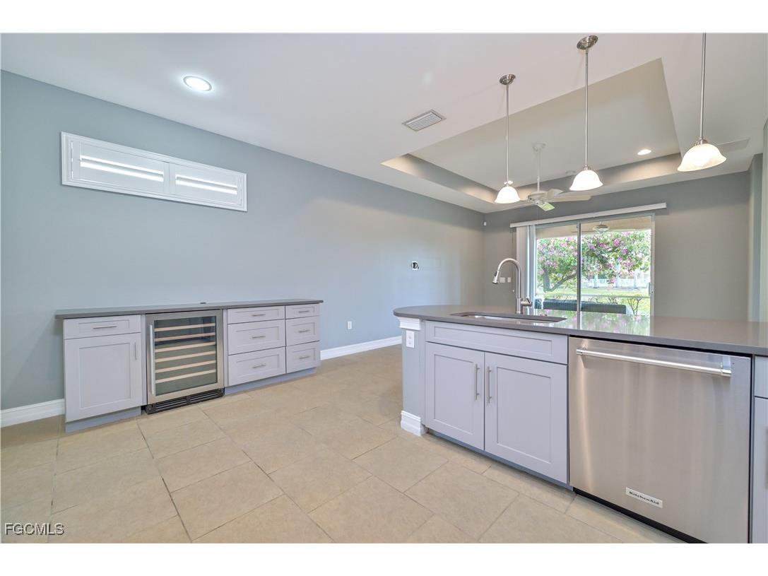 3571 Brittons Court Fort Myers FL 33916 2025020365 image5