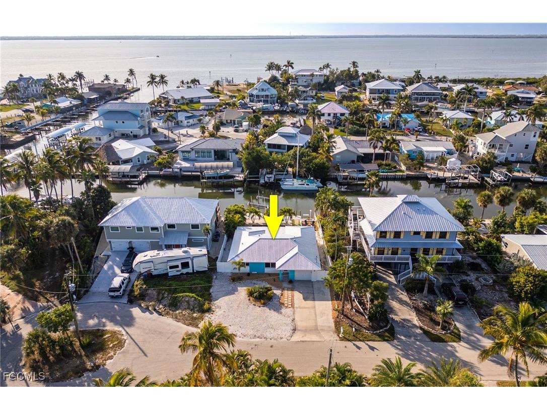3571 Emerald Avenue Saint James City FL 33956 2025024253 image1