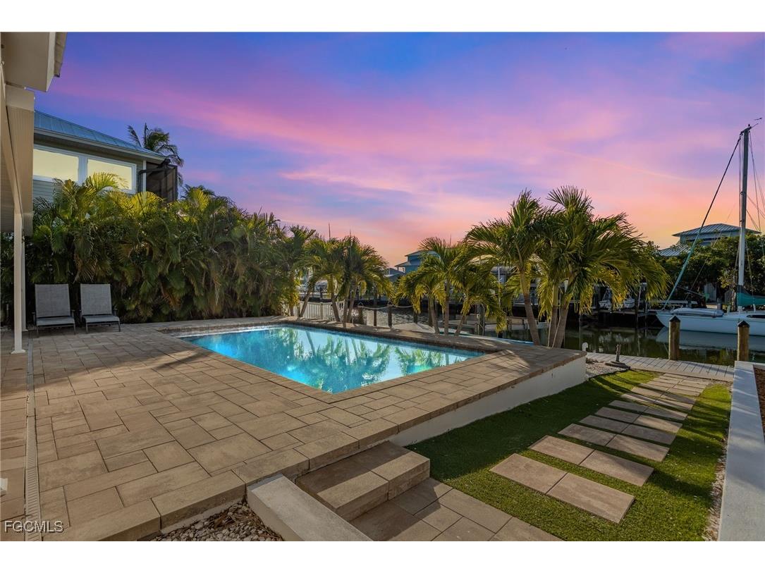 3571 Emerald Avenue Saint James City FL 33956 2025024253 image2