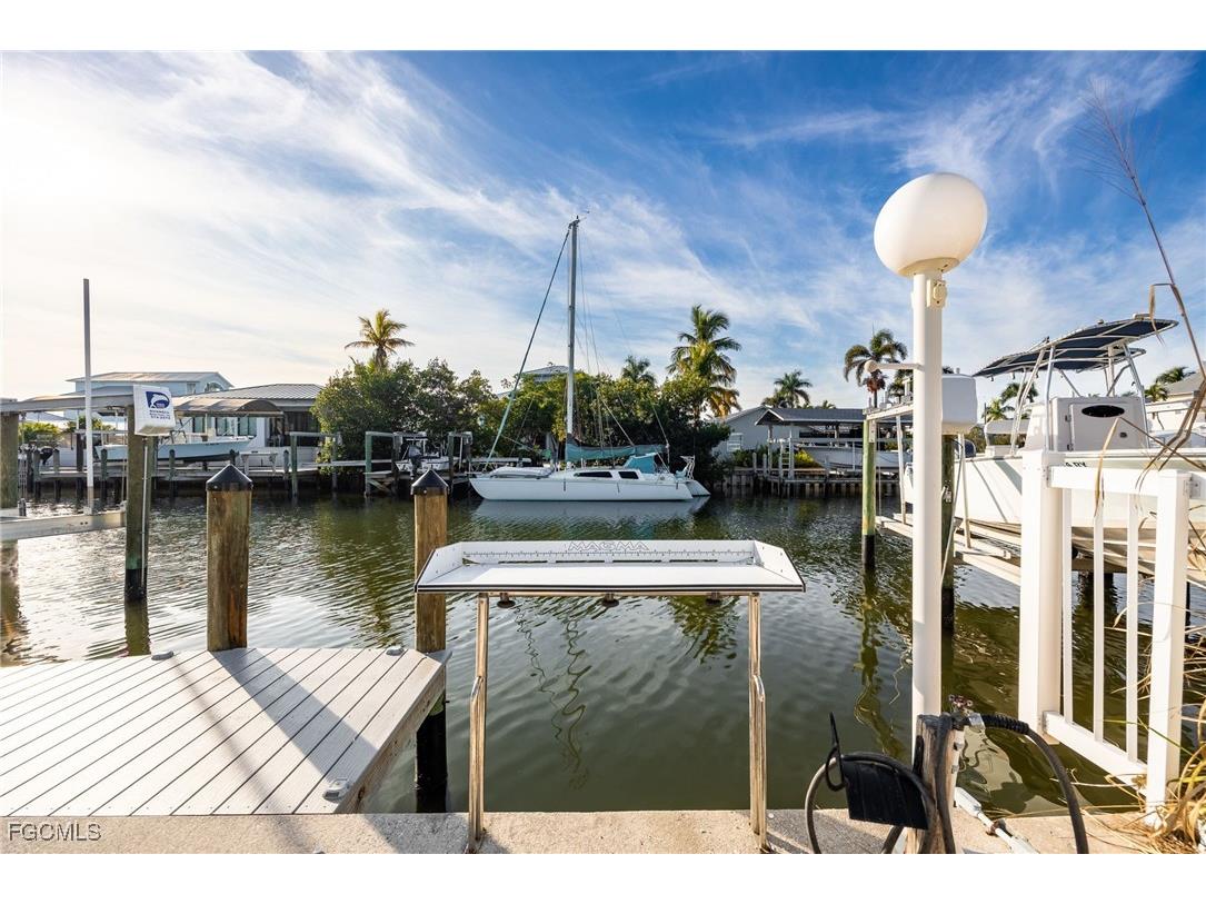 3571 Emerald Avenue Saint James City FL 33956 2025024253 image37