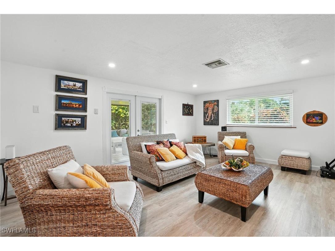 3571 Santiago Way Naples FL 34105 226001208 image16