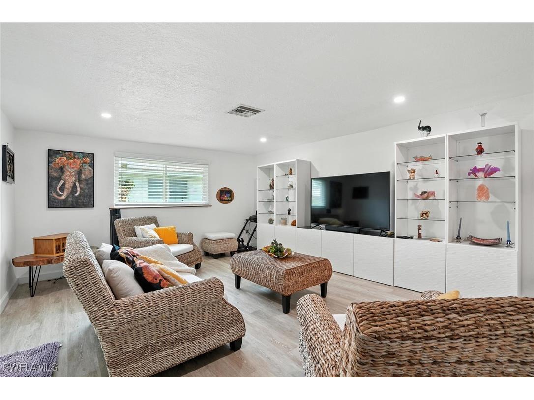 3571 Santiago Way Naples FL 34105 226001208 image17