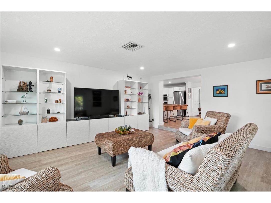 3571 Santiago Way Naples FL 34105 226001208 image18