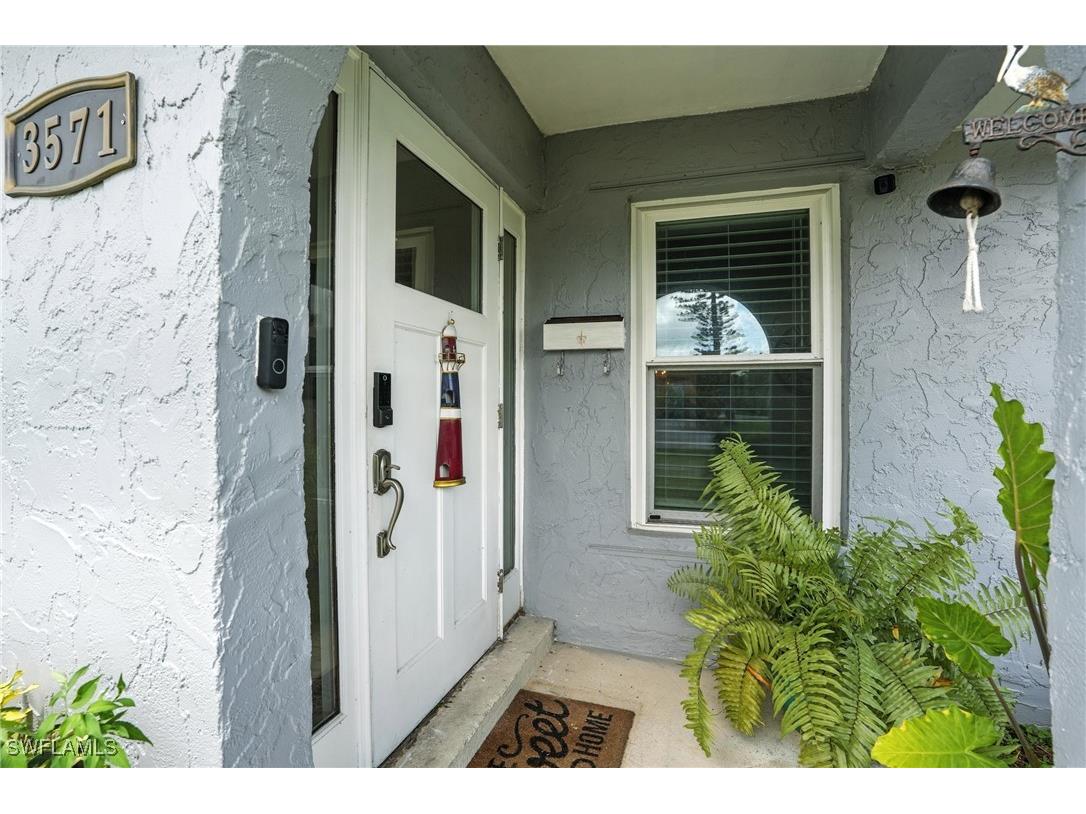 3571 Santiago Way Naples FL 34105 226001208 image3