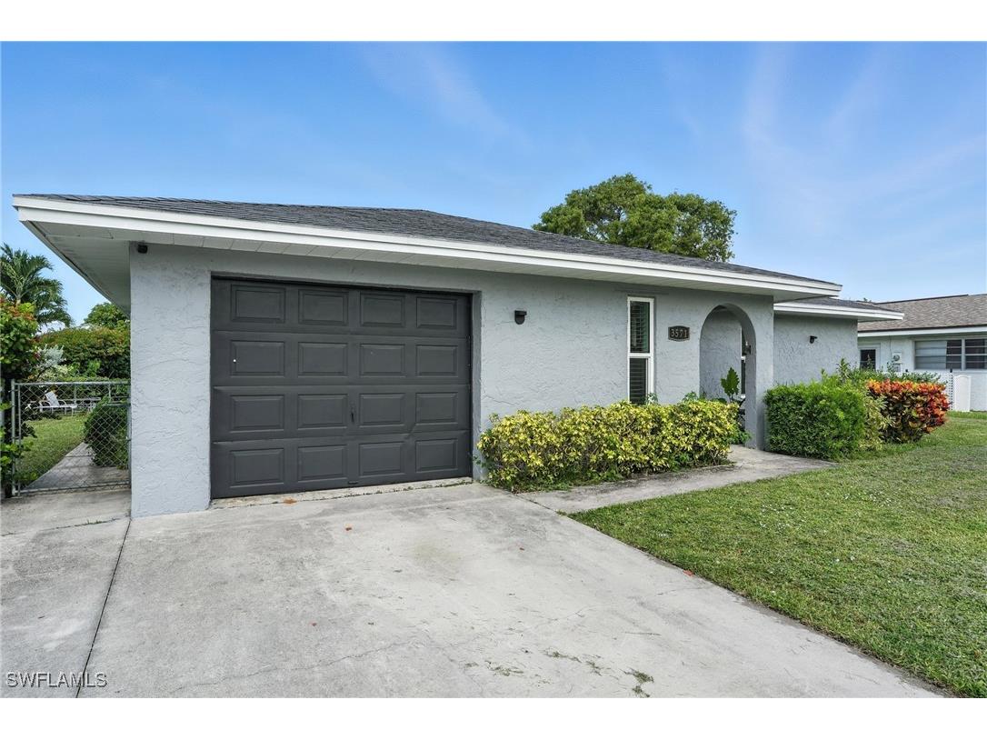 3571 Santiago Way Naples FL 34105 226001208 image39