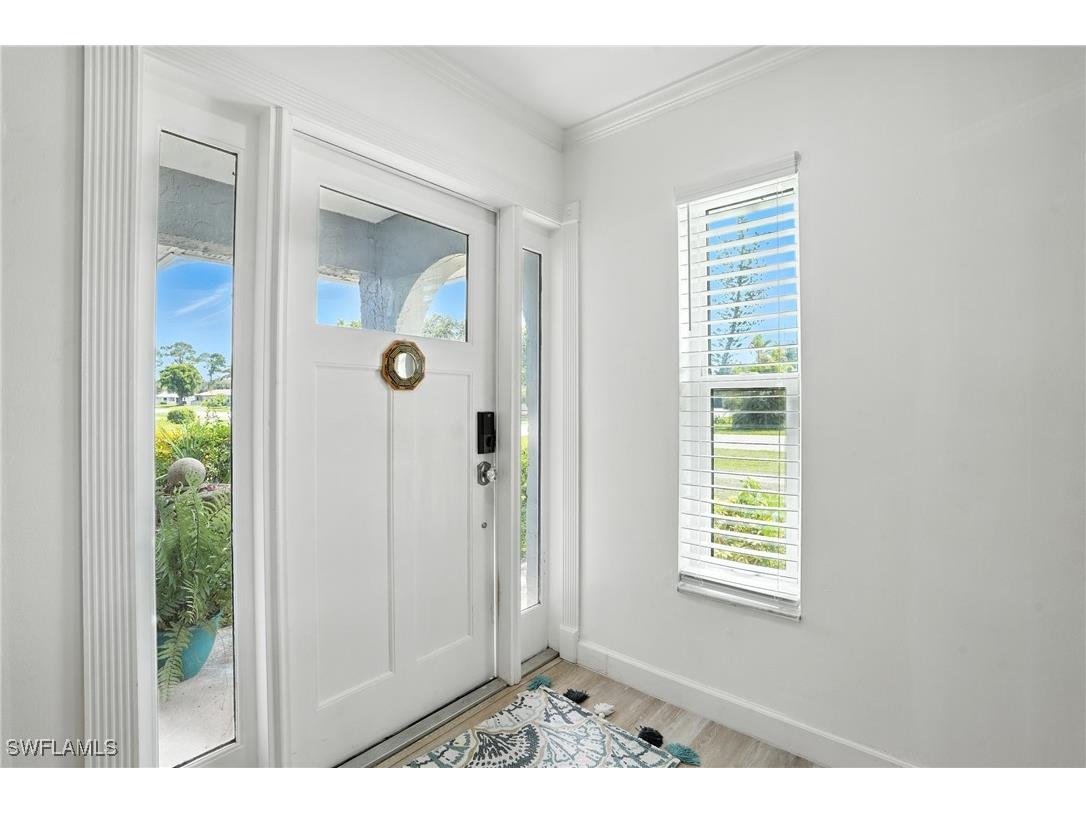 3571 Santiago Way Naples FL 34105 226001208 image4