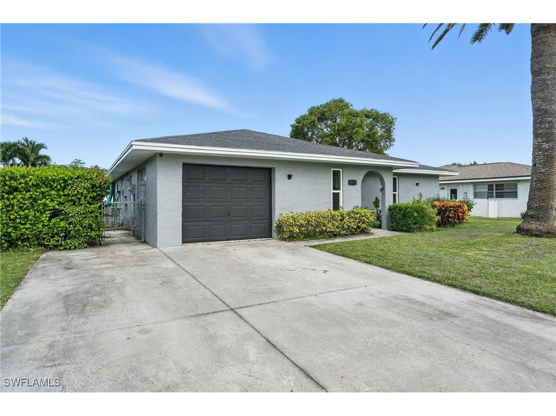 3571 Santiago Way Naples FL 34105 226001208 image42